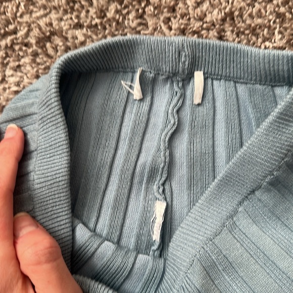 The Line By K Blue Ribbed Set SIZE MEDIUM - Picture 3 of 7